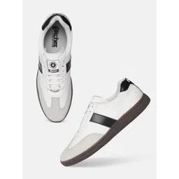 glitchez Men Lace-Ups Contrast Sole Sneakers