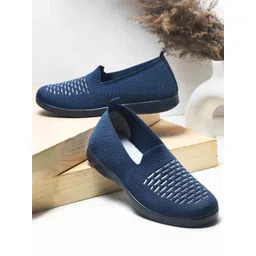 WELCOME Women Slip-On Sneakers
