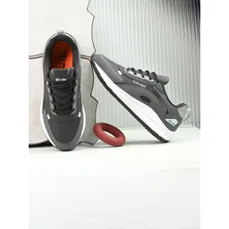 BIRDE Men Colourblocked Sneakers
