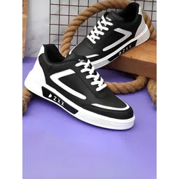 Overstar Men Colourblocked Sneakers