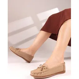 Women Casual Shoes