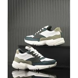 Men Round-Toe Lace-Up Sneakers