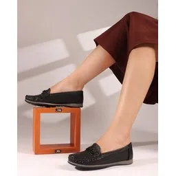 Women Casual Shoes with Synthetic upper