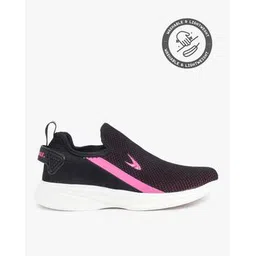 Slip-On Sports Shoes