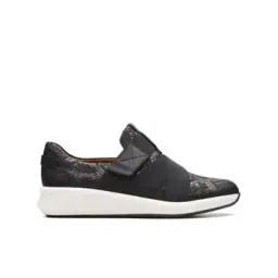 Reptilian-Textured Casual Shoes with Elasticated Gussets