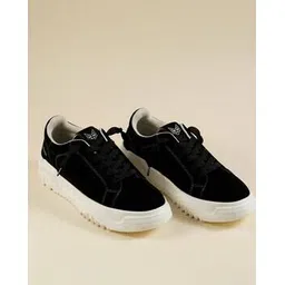 Men Casual Shoes with Synthetic Upper