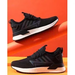 Men Sports Shoes with Knitted upper