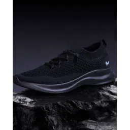 Men Low-Top Lace-Up Sneakers