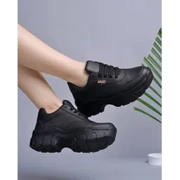 Women Round-Toe Walking Shoes