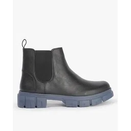Chelsea Boots with Cleated Sole
