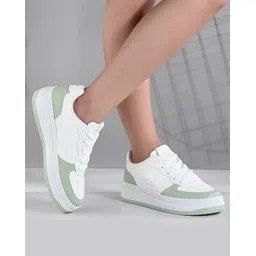 Women Low-Top Lace-Up Casual Shoes
