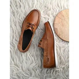 Overdrive Men Leather Lightweight Sneakers