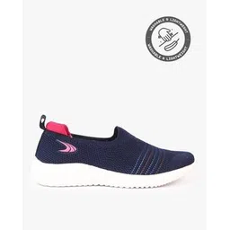 Women Low-Top Slip-On Walking Shoes
