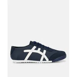 Men Low-Top Lace-Up Sneakers