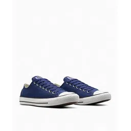 Unisex Chuck Taylor All Star Suede Low  Top Sneaker