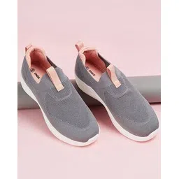 Women Sports Shoes with PU upper