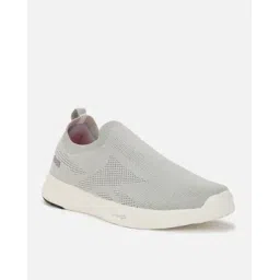 Women Astro Foam Low-Top Walking Shoes