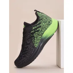 AVANT Men Pebble Running Shoes