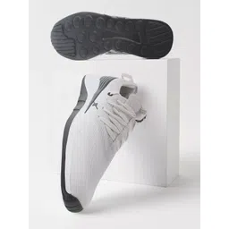 Sparx Men Off-White Mesh Running Shoes