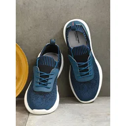 Roadster Men Mesh Running Non-Marking Shoes