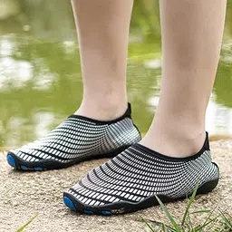 CALANDIS™ Men's Quick-Dry Water Shoes for Beach Swimming Surfing Yoga EU 45 Black Gray | Athletic | Men's Shoes