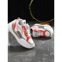Roadster Women Colorblocked Walking Sports Shoes