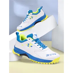 RUN SEVEN Men Cricket Shoes