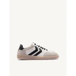 THE BEAR HOUSE Men Colourblocked Suede Sneakers