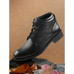 Metro Men Textured Lace-Ups Leather Boots
