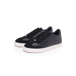 SHUTIQ Men Textured Leather Sneakers