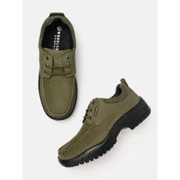 Woodland Men Nubuck Sneakers