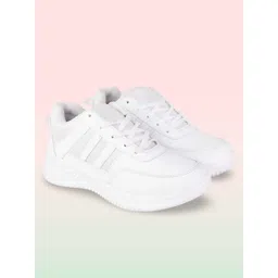 PENNEN Men Solid Sneakers