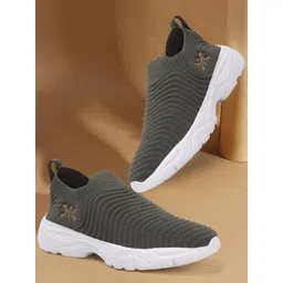 Killer Men Textured Sneakers