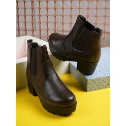 Walkfree Women Casual Block-Heeled Chelsea Boots