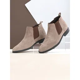 San Frissco Men Tan Solid Chelsea Boots