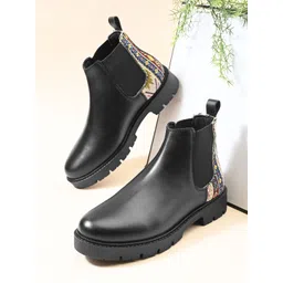 Big Fox Women Mid-Top Chelsea Boots