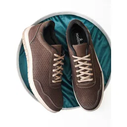 The Roadster Lifestyle Co Men Perforated Casual Comfortable Lace Up Sneakers