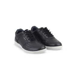 Red Chief Men Lace-Ups Solid Leather Sneakers