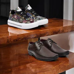 Trendy & Durable Men’s Boots – Perfect for Everyday Wear Boots For Men