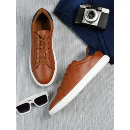 Cantabil Men Contrast Sole Lightweight Sneakers