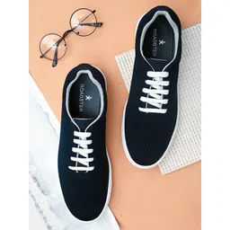 Roadster Men Blue Textured Casual Sneakers