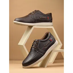 The Roadster Lifestyle Co. Men Brown Round Toe Comfort Insole Lightweight Sneakers