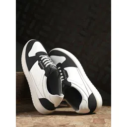 The Roadster Lifestyle Co Men Lightweight Casual Sneakers