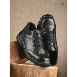 Leo's Fitness Shoes Men Round Toe Water Repellent Upper Leather Sneakers