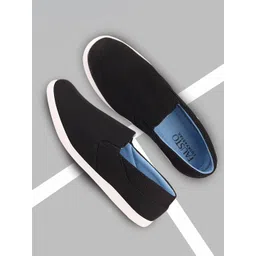 FAUSTO Men Black Slip-On Lightweight Sneakers