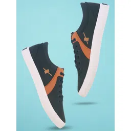 Sparx Men Round Toe Sneakers