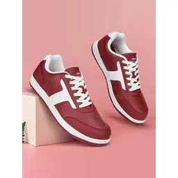 JQR Men STYLE-002 Perforated Memory Foam Lightweight Sneakers