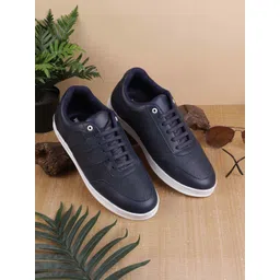 WALKWAY by Metro Men Textured Sneakers