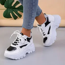Stylish Shoes Sneakers Casual Sports Gym Shoes Sneakers For Women