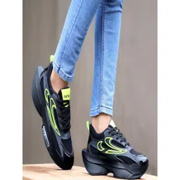 PLAYTOES Men Mesh Running Sports Shoes